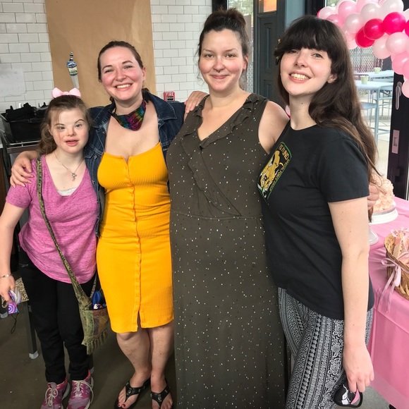 Meet your Posher, Ryleena - Picture 3 of 13